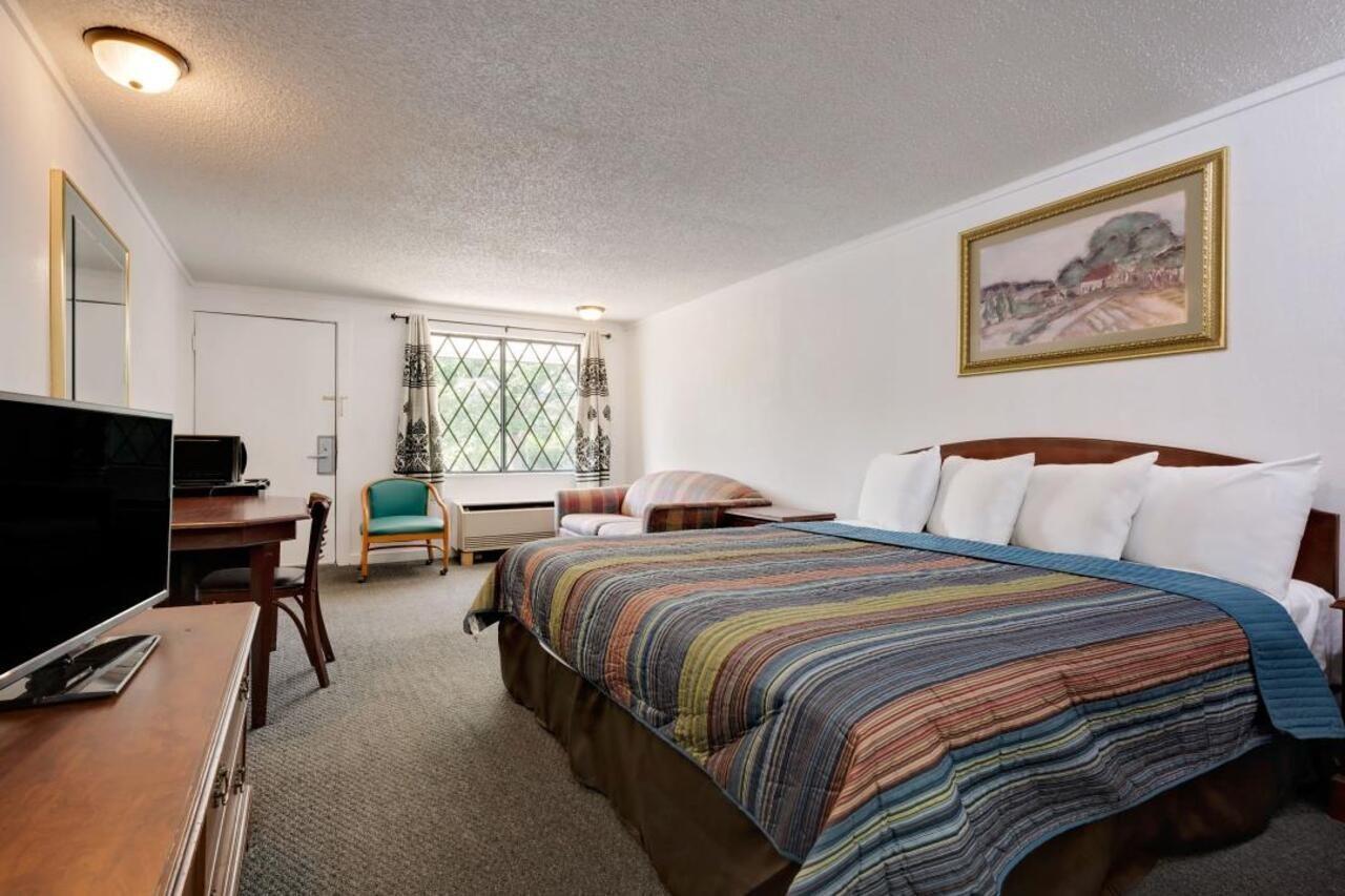 Knights Inn Cleveland/Macedonia Luaran gambar